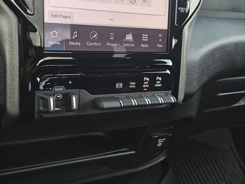 New 2026 RAM 3500 Tradesman AWD/4WD image 27