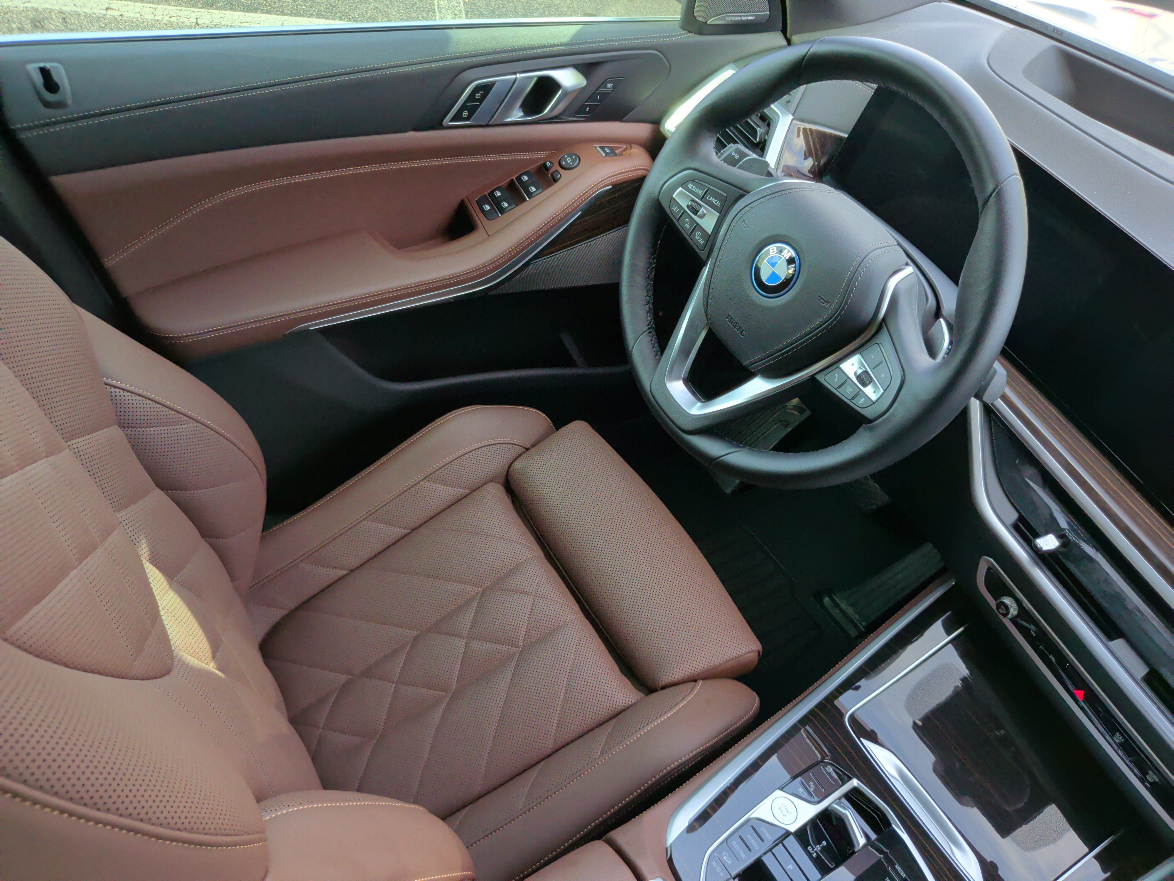 Used 2025 BMW X5 xDrive50e AWD/4WD image 34