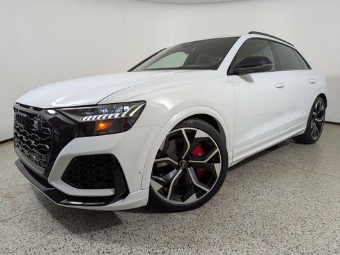 Certified 2024 Audi RS Q8 4.0 TFSI quattro w/ Black Optic Package image 18