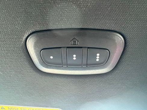 Used 2025 RAM 1500 Laramie AWD/4WD image 30