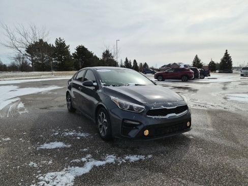 Used 2021 Kia Forte LXS image 3