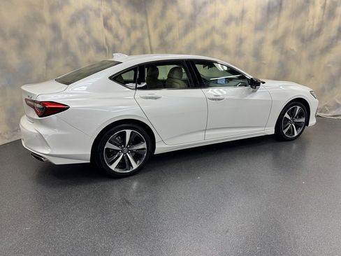 Used 2025 Acura TLX w/ Technology Package image 10