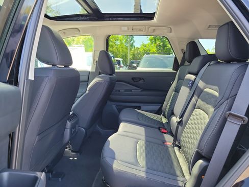 New 2026 Nissan Pathfinder SV FWD image 13