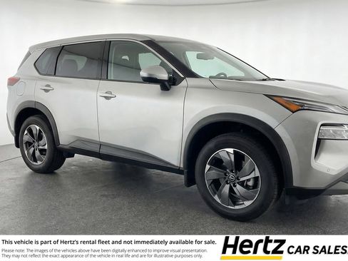 Used 2025 Nissan Rogue SV AWD/4WD image 1