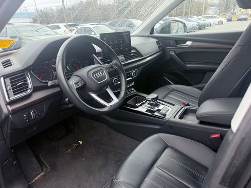 Used 2022 Audi Q5 2.0T Premium w/ Convenience Package image 8