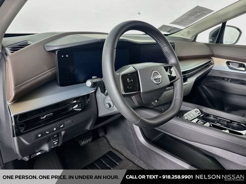 Certified 2025 Nissan Murano Platinum w/ Cargo Package AWD/4WD image 9