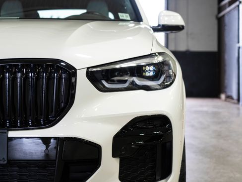 Used 2023 BMW X5 xDrive40i w/ M Sport Package image 10