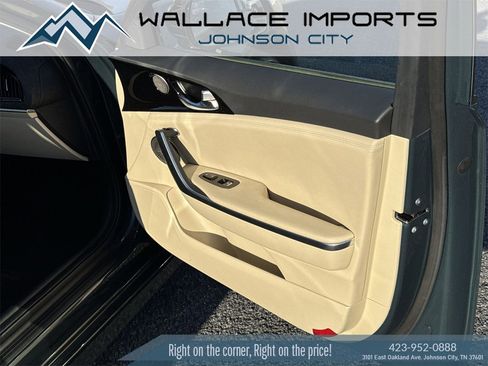 Used 2023 Kia Stinger GT-Line w/ Sun & Sound Package image 39