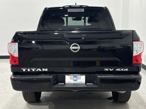 Used 2023 Nissan Titan SV image 24