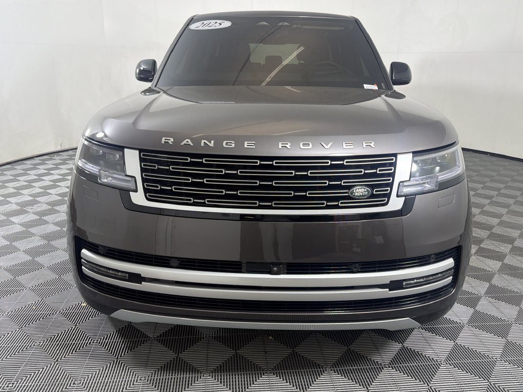 Used 2025 Land Rover Range Rover SE AWD/4WD image 15