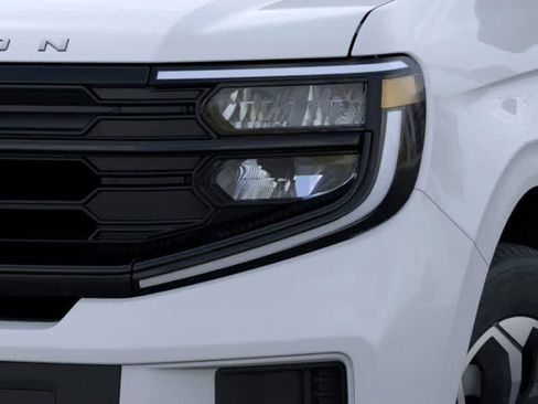 New 2026 Ford Expedition Active image 18