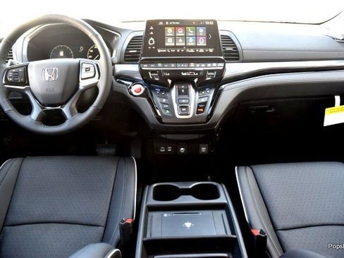 New 2026 Honda Odyssey Elite image 16