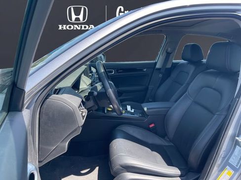Used 2024 Honda Civic EX-L image 9