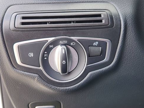 Used 2018 Mercedes-Benz GLC 300 image 22
