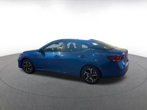 Used 2025 Nissan Sentra SV image 10