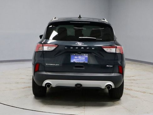Certified 2022 Ford Escape Titanium w/ Class II Trailer Tow Package AWD/4WD image 11