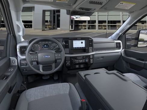 New 2025 Ford F350 XLT image 9