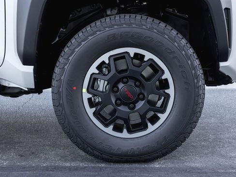 New 2026 Toyota Tacoma TRD Off-Road AWD/4WD image 4