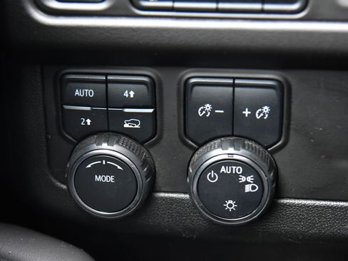 Used 2024 Chevrolet Tahoe LT image 34