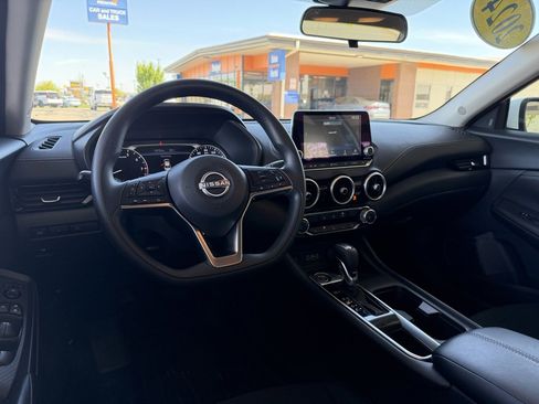 Used 2024 Nissan Sentra SV FWD image 10