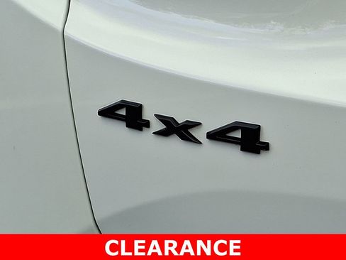 Used 2022 Jeep Renegade Altitude w/ Convenience Group image 33
