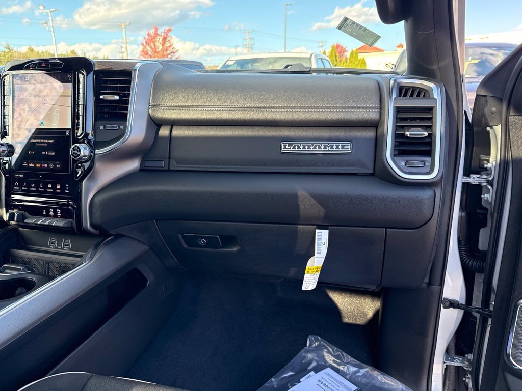 New 2027 RAM 1500 Laramie w/ Night Edition AWD/4WD image 29