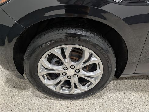 Used 2020 Buick Enclave Avenir w/ Trailering Package, 5000 lbs. AWD/4WD image 9