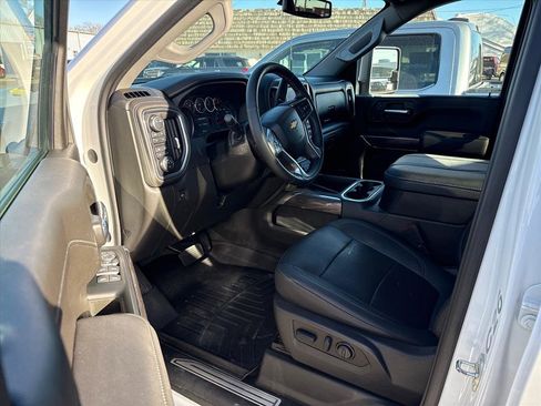 Used 2023 Chevrolet Silverado 2500 LTZ w/ LTZ Convenience Package image 5