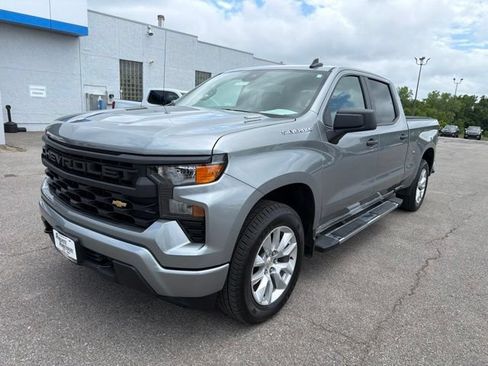 Used 2026 Chevrolet Silverado 1500 Custom AWD/4WD image 2