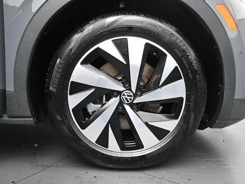 Used 2024 Volkswagen ID.4 Pro RWD image 26