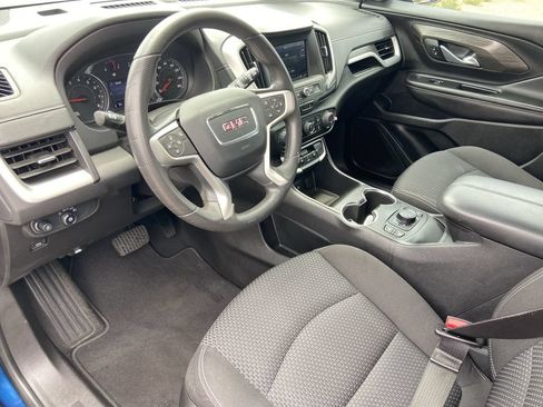 Used 2022 GMC Terrain SLE w/ Driver Convenience Package FWD image 6