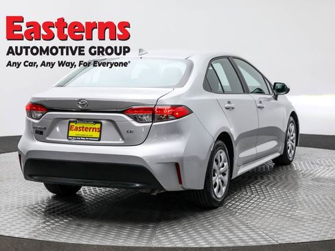 Used 2024 Toyota Corolla LE image 5