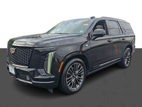 Certified 2025 Cadillac Escalade Sport Platinum w/ LPO, Floor Liner Package AWD/4WD image 3