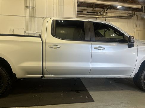 Used 2021 Chevrolet Silverado 1500 LT w/ Fleet Comfort Package AWD/4WD image 9