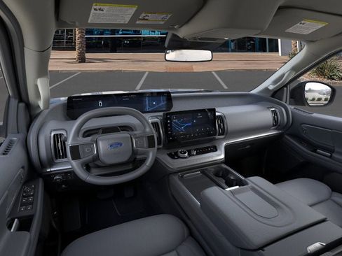 New 2026 Ford Expedition Max Active image 9