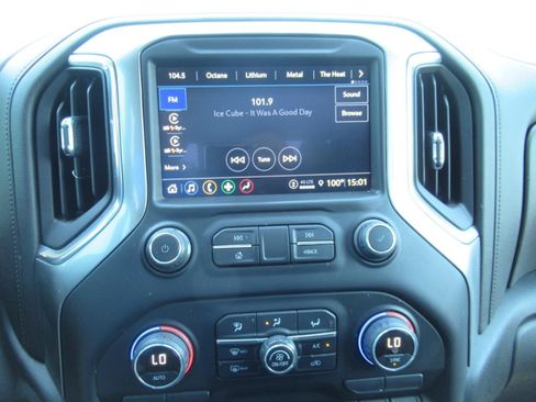 Used 2022 Chevrolet Silverado 1500 LT Trail Boss w/ LT Trail Boss Premium Package AWD/4WD image 26