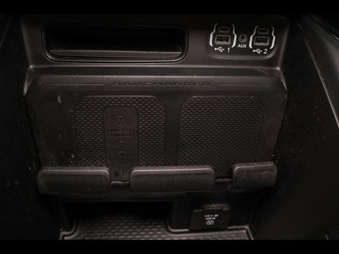 Used 2022 RAM 1500 Laramie AWD/4WD image 30