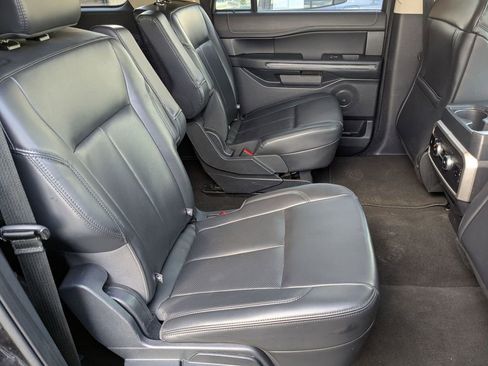 Used 2024 Ford Expedition Max XLT image 37