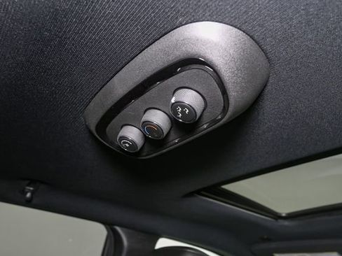 Used 2021 Dodge Durango R/T w/ Blacktop Package AWD/4WD image 23