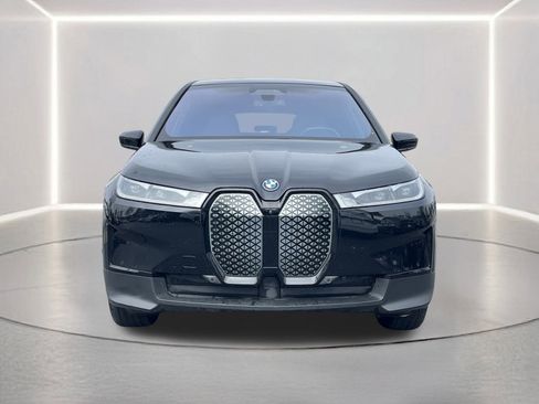 Used 2025 BMW iX xDrive50 image 27