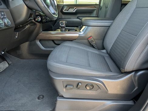 Certified 2025 Chevrolet Silverado 1500 LT AWD/4WD image 15