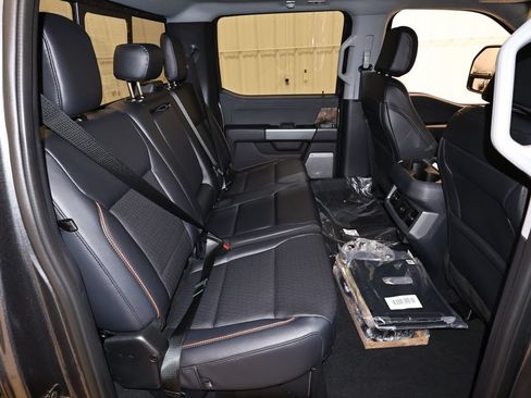 New 2026 Ford F350 Lariat w/ Black Appearance Package AWD/4WD image 16
