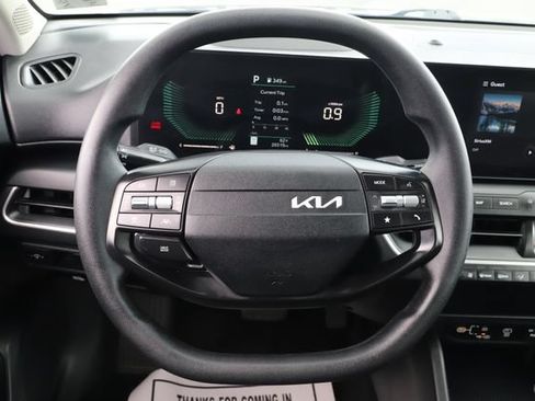 Used 2025 Kia K4 FWD image 22