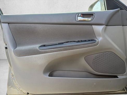 Used 2006 Toyota Camry LE image 9