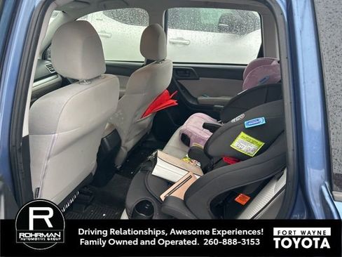 Used 2016 Subaru Forester 2.5i w/ Alloy Wheel Package image 10