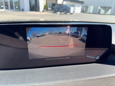 Used 2024 MAZDA MAZDA3 s image 23