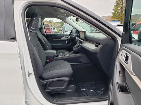 New 2026 Ford Explorer Active image 17