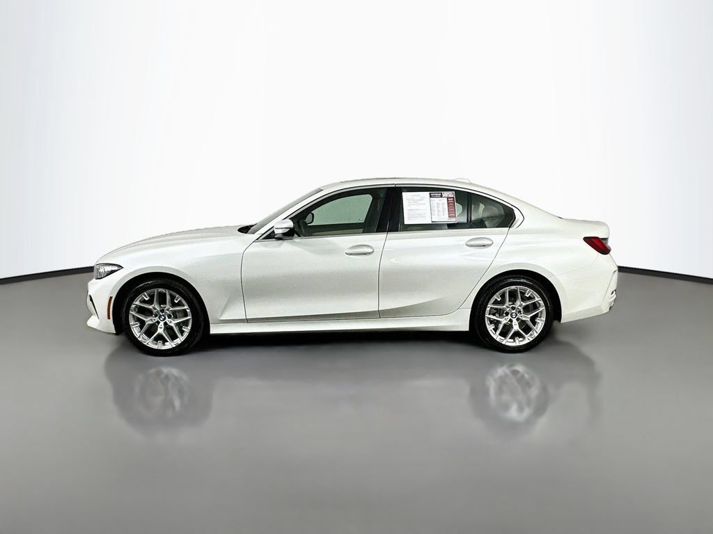 Used 2025 BMW 330i Sedan RWD image 5