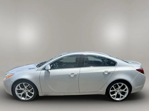 Used 2017 Buick Regal GS w/ Driver Confidence Package #2 FWD image 5