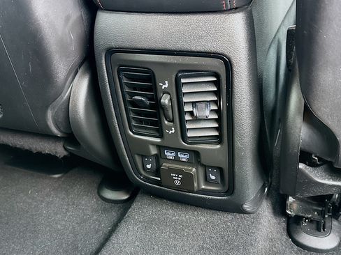 Used 2023 Dodge Durango R/T AWD/4WD image 16